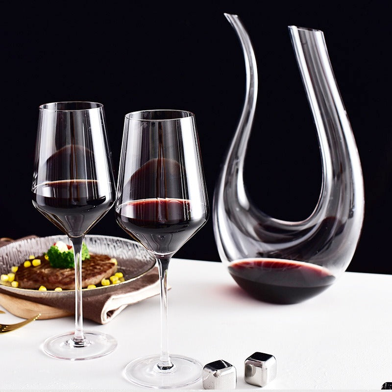 Elegantly Designed Hand Blown Glass Decanter with Set of 4 Drinking Glasses